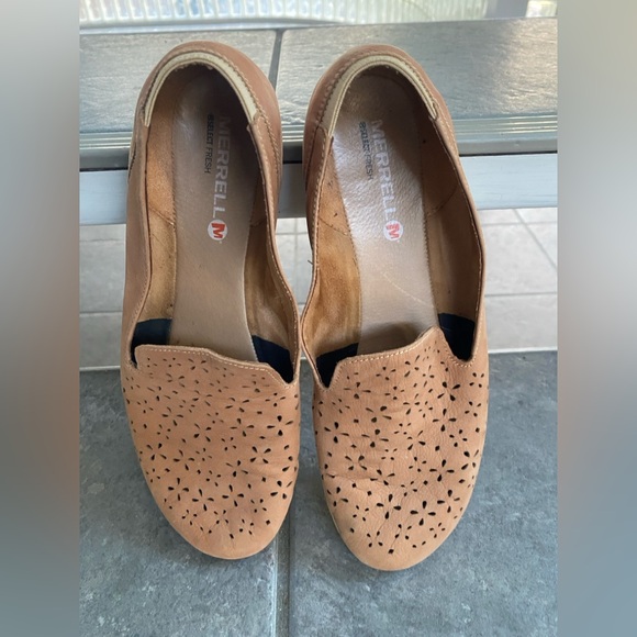 Merrell cutout Slip ons - Picture 2 of 10